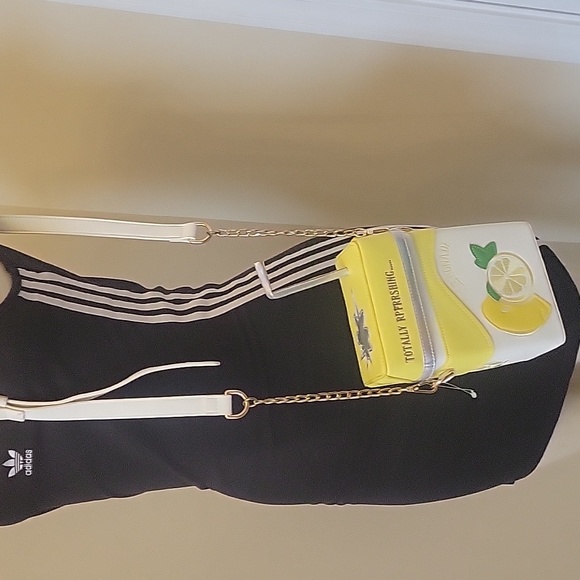 Lemonade Purse - Picture 3 of 5